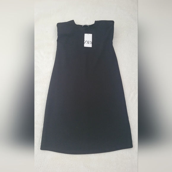 Zara NWT padded black dress - Picture 1 of 4